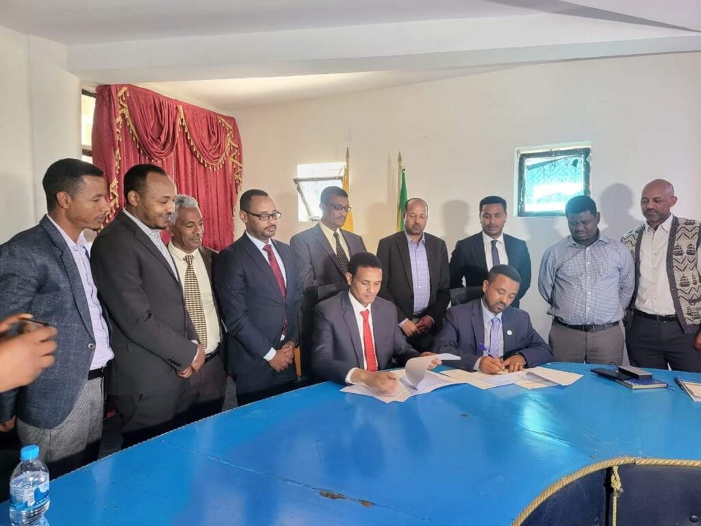 EPHI and University of Gondar Signed an MoU to conduct joint public health research, post graduate research programs and fellowships.